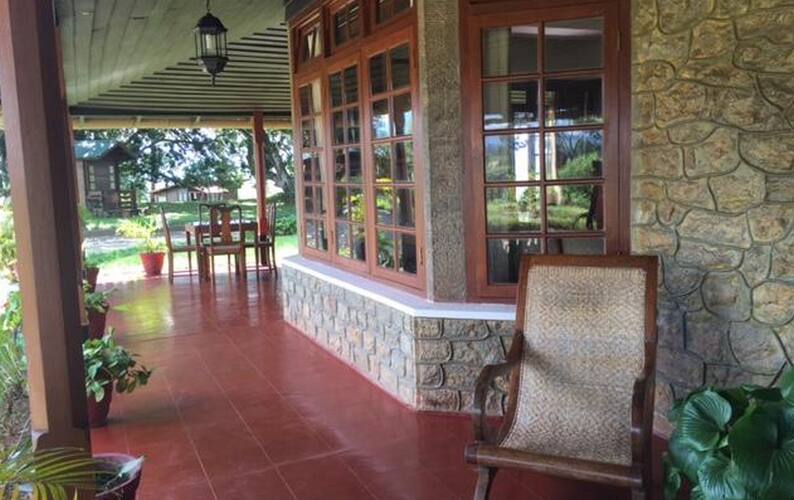 Puthuthottam Bungalow, Valparai 5